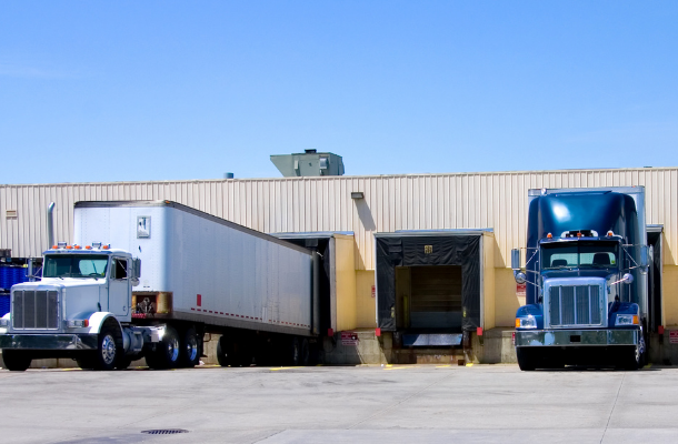 What is drop and hook trucking? - PLS Logistic Services